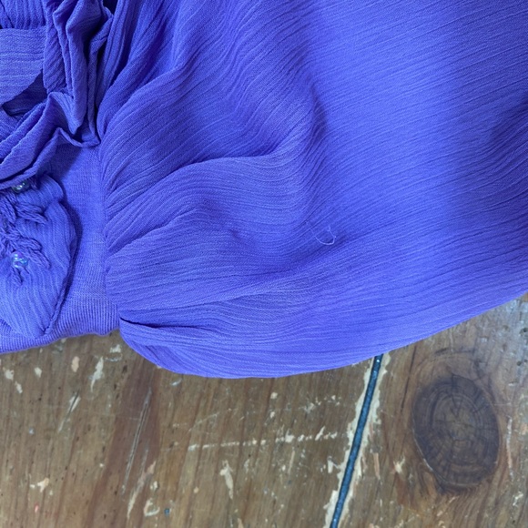 ECI New York | Blouse with Flower Detail - Picture 6 of 6